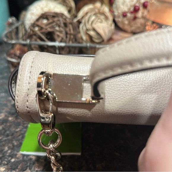 Kate Spade Patterson Drive Maisie Hand Bag
Pristine Condition! - Picture 14 of 15